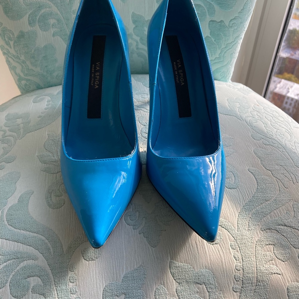 Via Spiga Pumps! - Picture 3 of 4